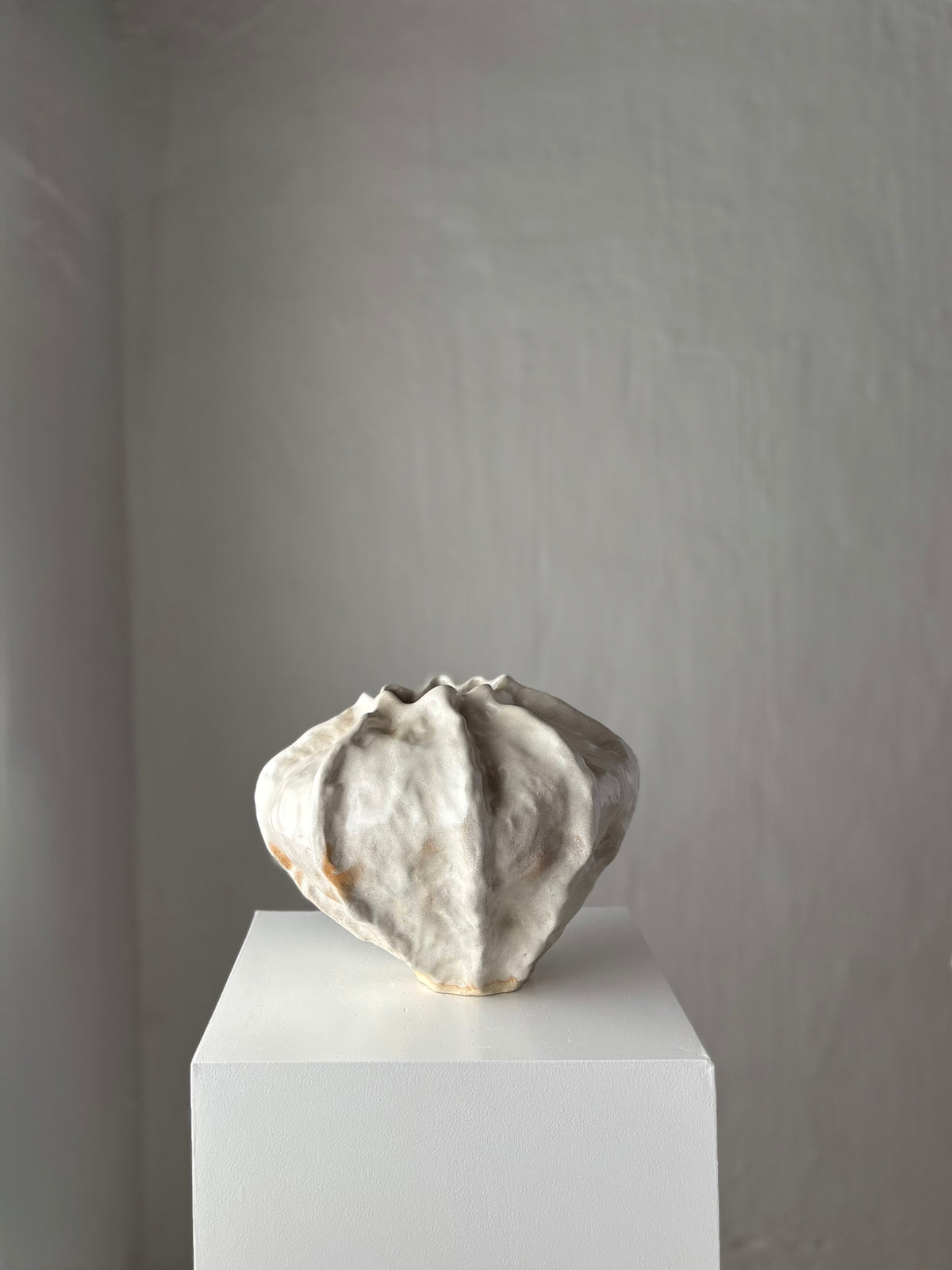 KERNE VASE BEIGE