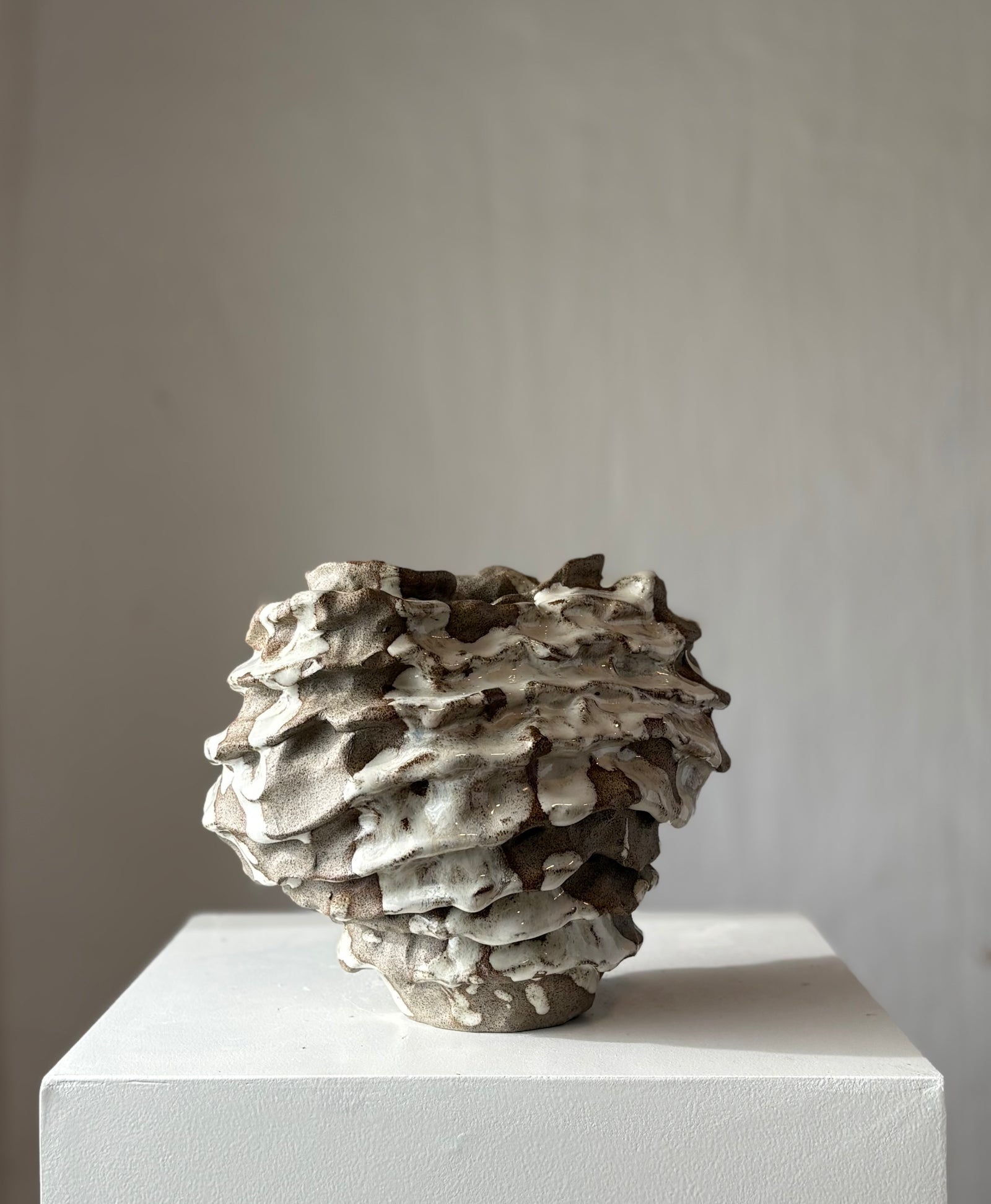 BLONDE VASE 07